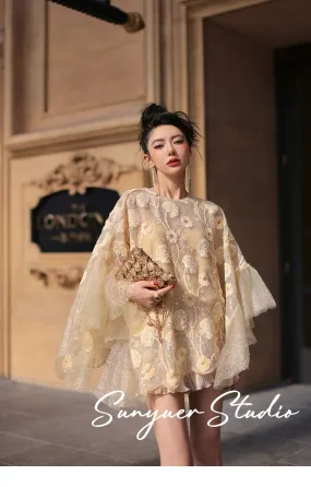 Exquisite Three-dimensional flower cape top   gilt wavy short suit set - Ilyia