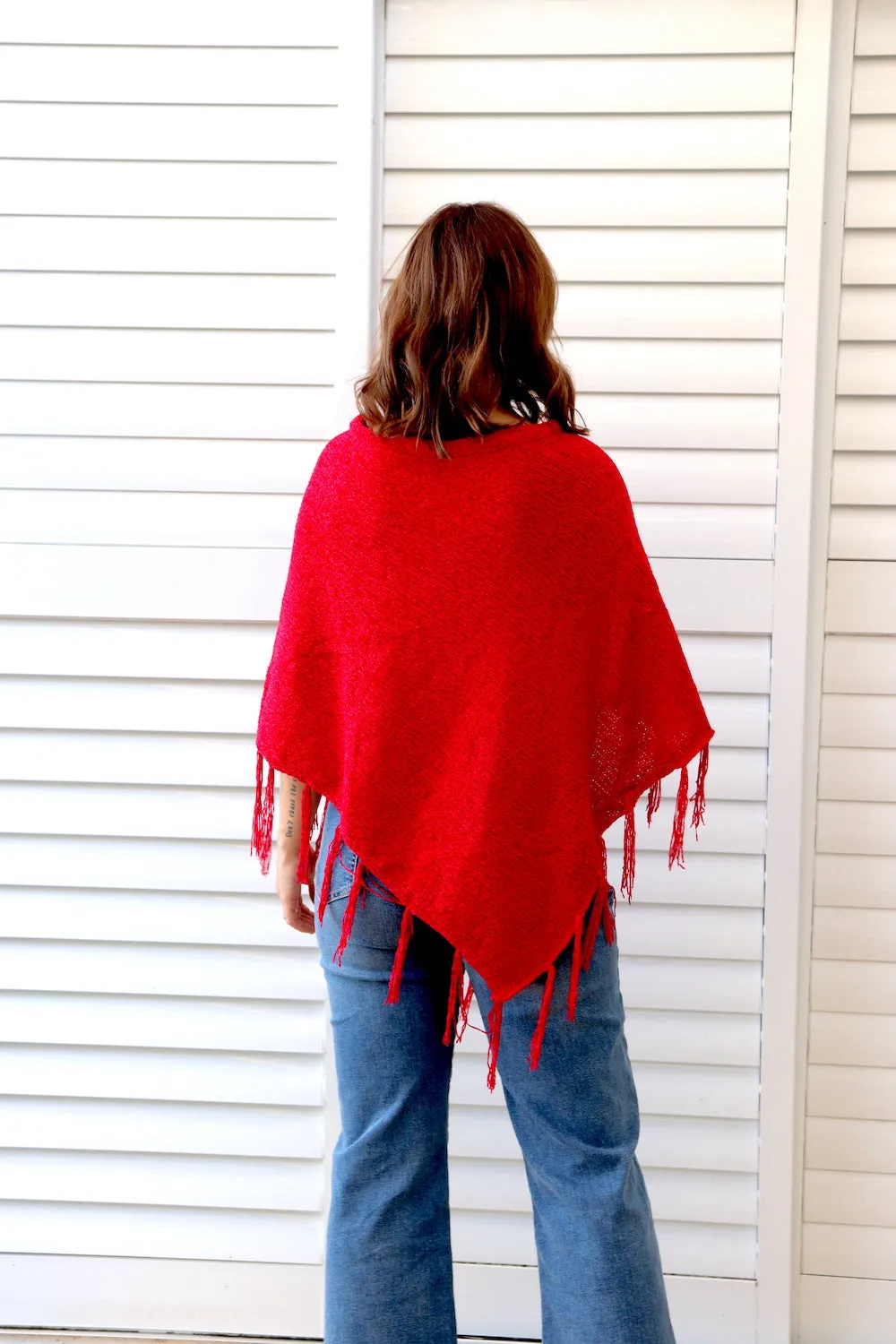 Heartland Poncho In Cherry Red