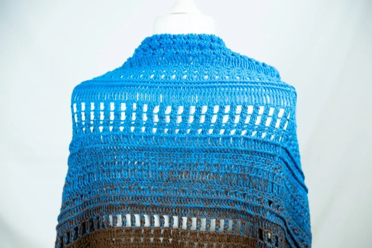 Häkelset Poncho "Roma"