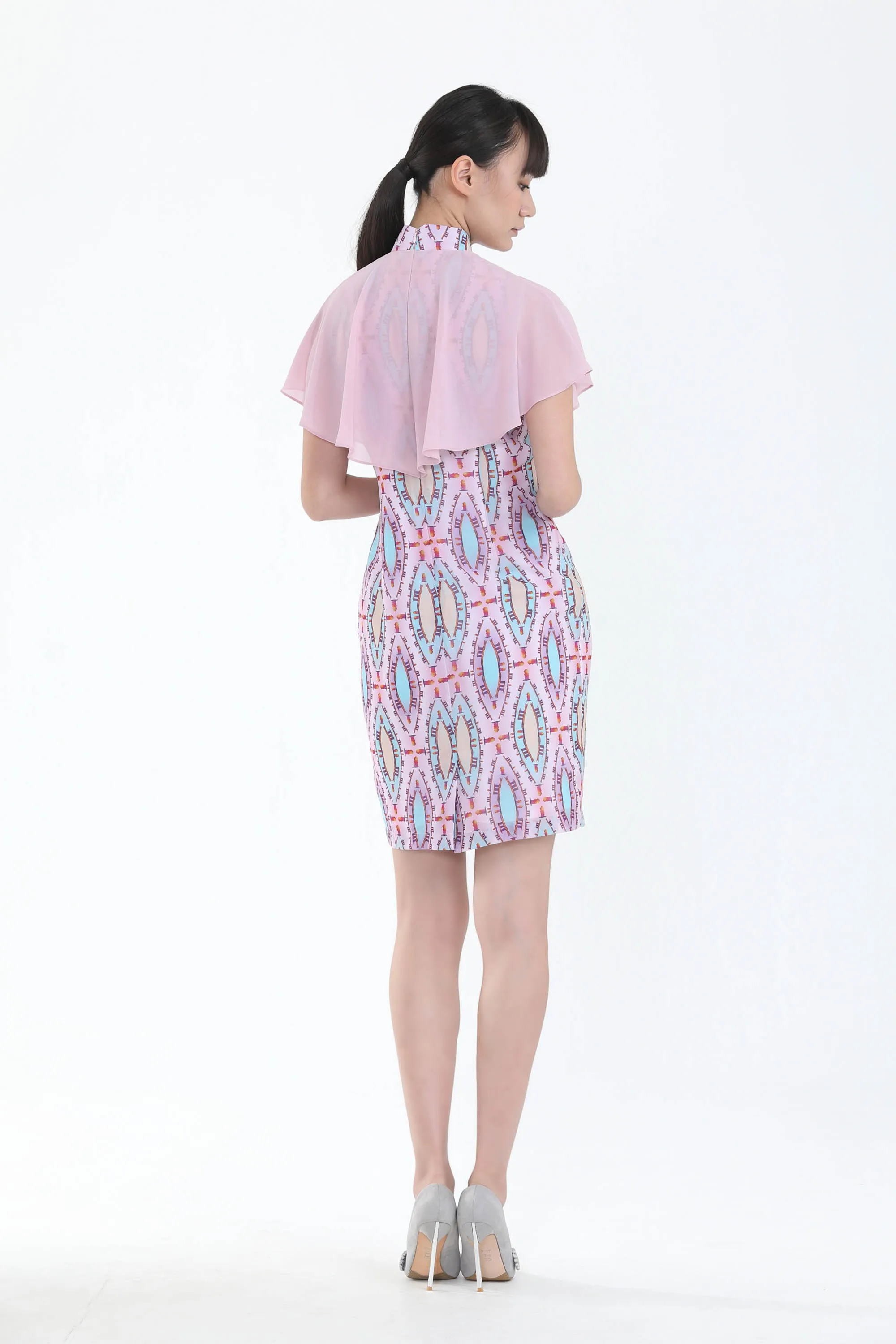 Kate Marina Bay Sands Vertical Print Chiffon Cape Dress (Pink)