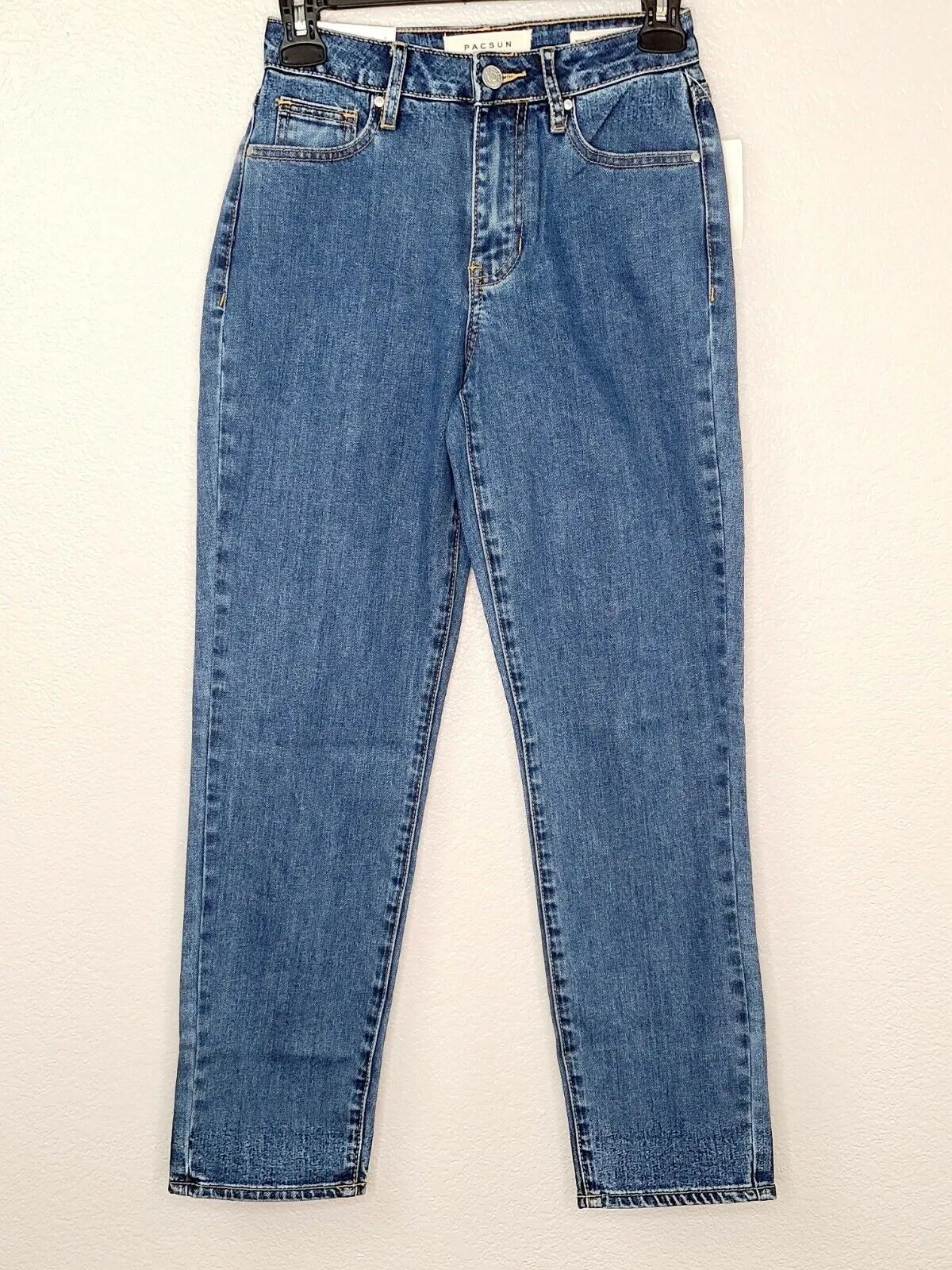 PacSun L.A. Women's Mum Wash Blue High Rise Medium Wash Mom Jeans