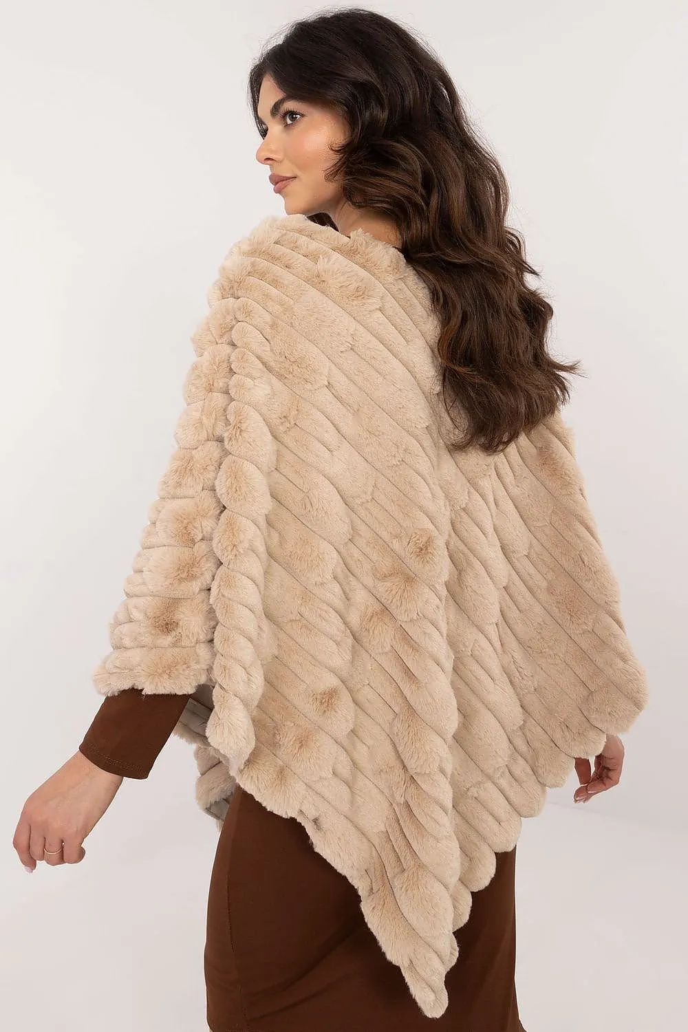 Poncho model 203664 AT