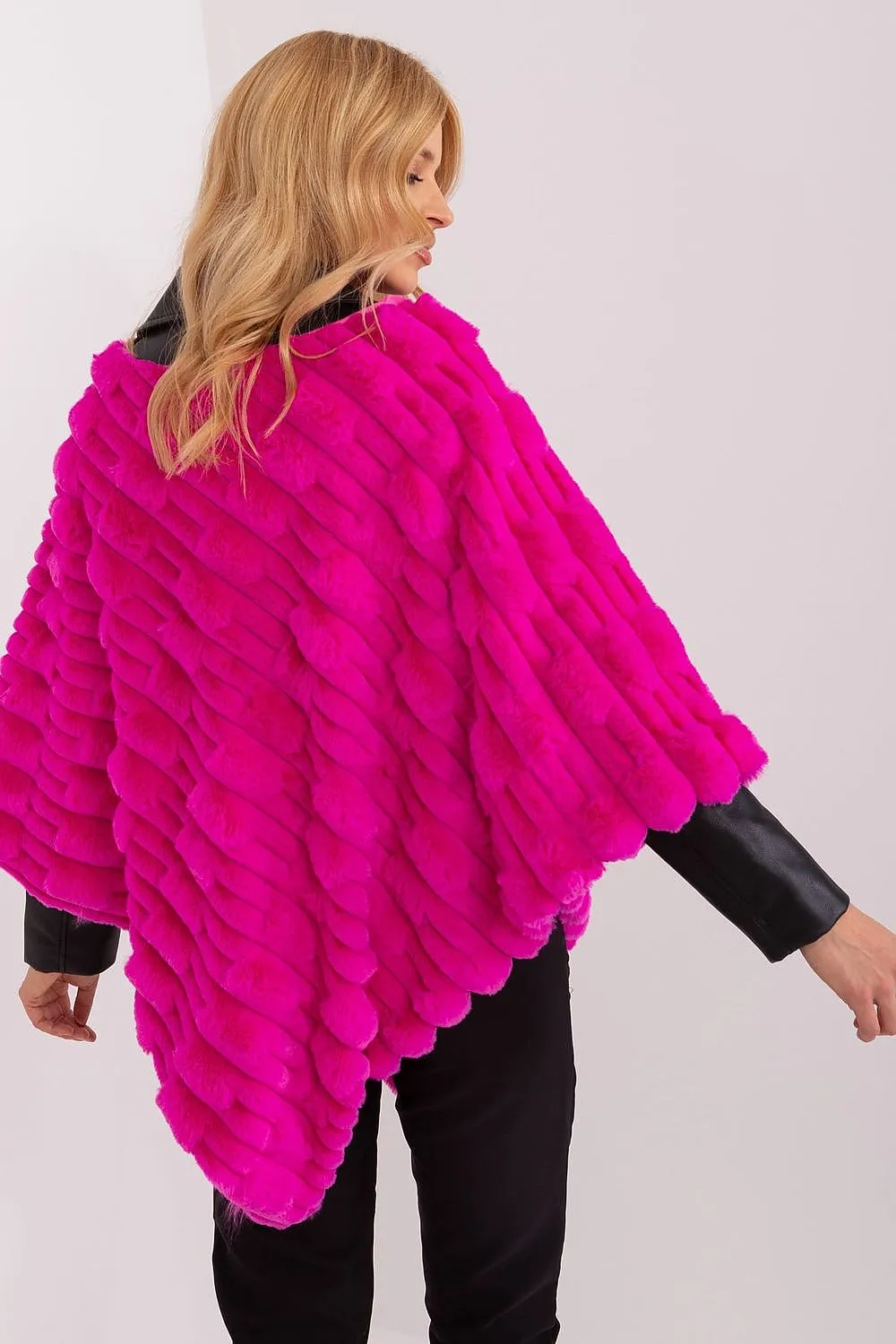 Poncho model 203664 AT