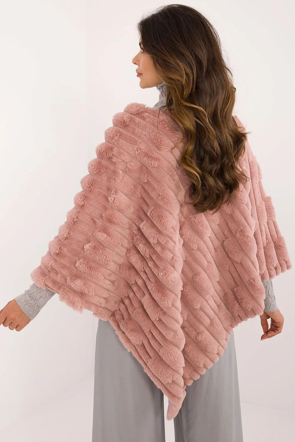 Poncho model 203664 AT